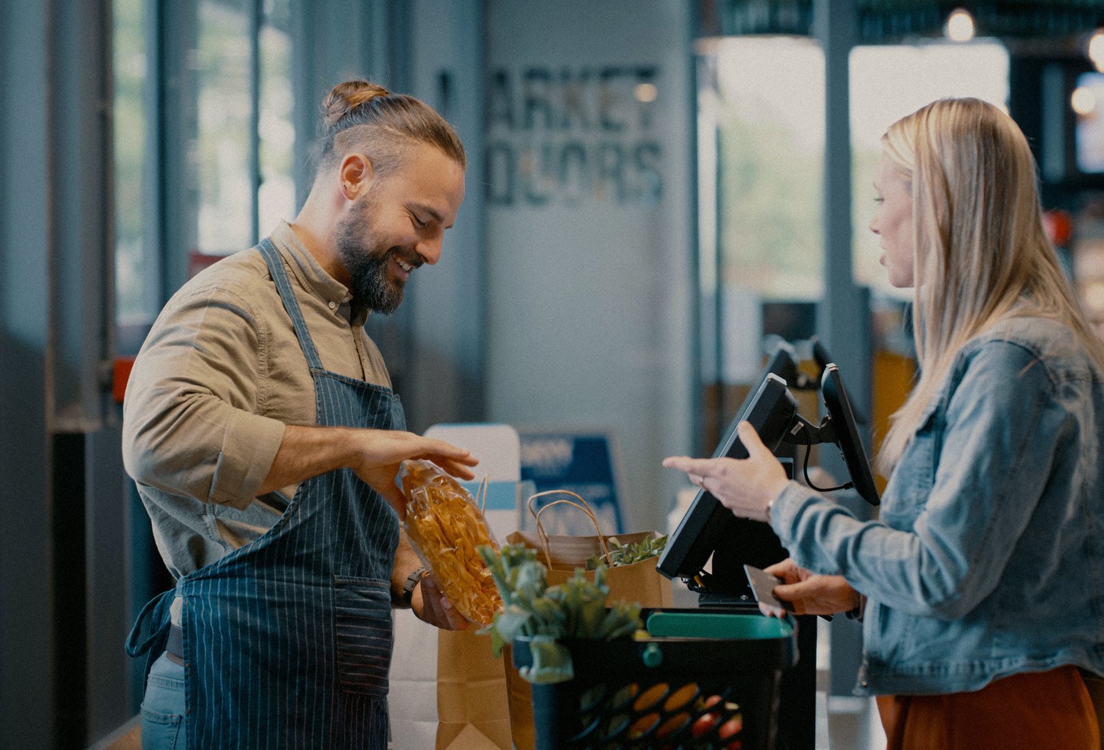 Shopper at an integrated POS checkout